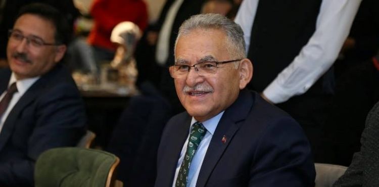 AKAR VE BÜYÜKKILIÇ, TAŞ MEKTEP MEZUNLARI DERNEĞİ ÖĞRETMENLER GÜNÜ PROGRAMINA KATILDI