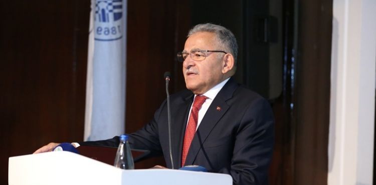 BAŞKAN BÜYÜKKILIÇ, İSLAM TARİHÇİSİ KÖKSAL’IN KONU EDİLDİĞİ PANELE KATILDI