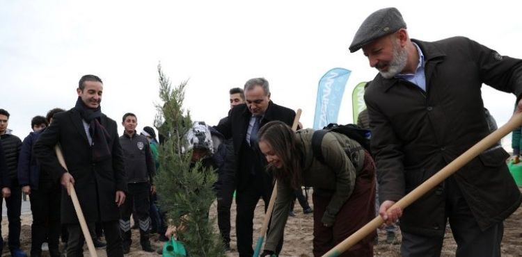 BAŞKAN ÇOLAKBAYRAKDAR, “GELECEK İÇİN YAPILACAK EN ÖNEMLİ YATIRIM AĞAÇ DİKMEKTİR”