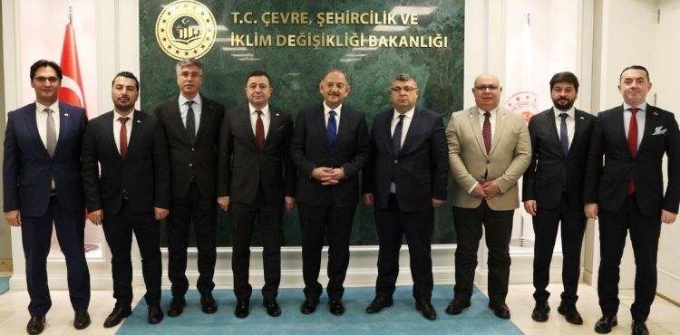 Kayseri OSB Yönetimi, Bakan Özhaseki’yi Ziyaret Etti