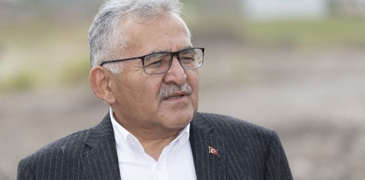 BAŞKAN BÜYÜKKILIÇ’TAN KAYSERİ’YE YAKIŞIR “ÖZEL” BİR KÜTÜPHANE DAHA