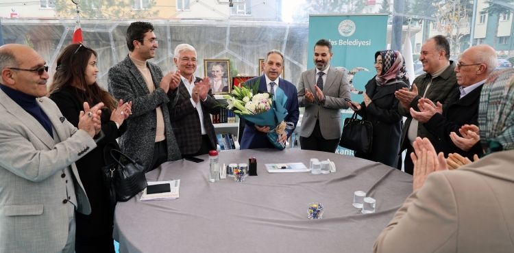 100. YILDA ‘ŞEFFAF ODA'DA 100. BULUŞMA’