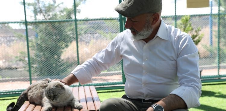 BAŞKAN ÇOLAKBAYRAKDAR, “KÜÇÜK DOSTLAR AMBULANSI 7 BİN 643 CAN KURTARDI”