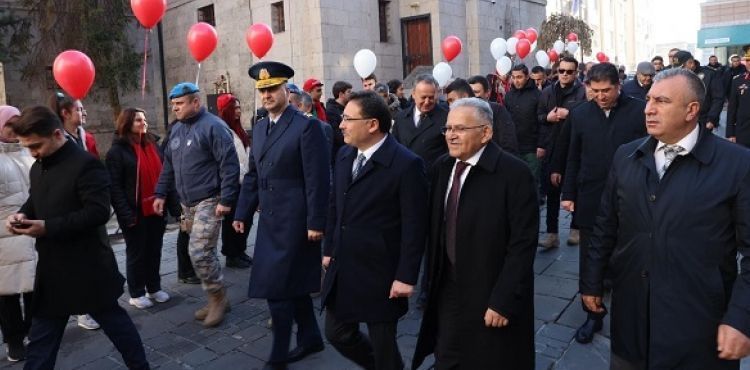 BAŞKAN BÜYÜKKILIÇ, ATATÜRK'ÜN KAYSERİ'YE GELİŞİNİN 104'ÜNCÜ YIL DÖNÜMÜNÜ KUTLADI