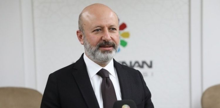 BAŞKAN ÇOLAKBAYRAKDAR, “ŞEHRİN ÇEHRESİNİ DEĞİŞTİREN MODERN TAKSİ DURAKLARI YAPIYORUZ”