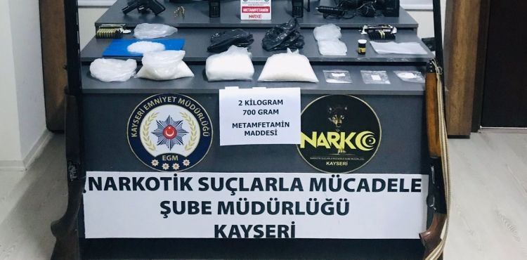 Narkotik operasyonunda 2 gözaltı
