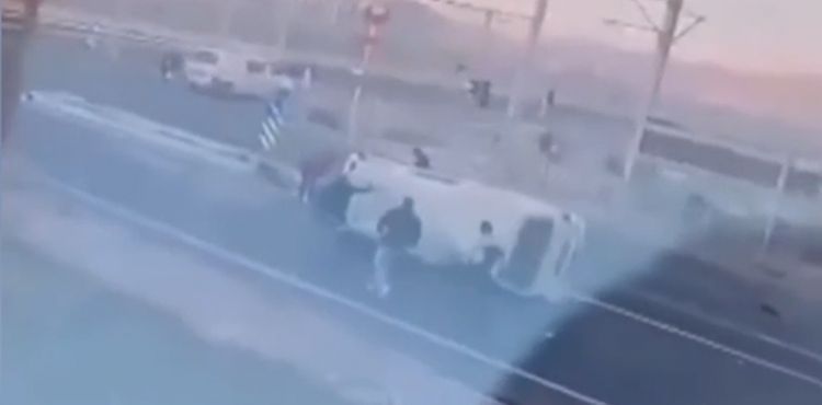 3 kişinin yaralandığı kazanın görüntüleri ortaya çıktı