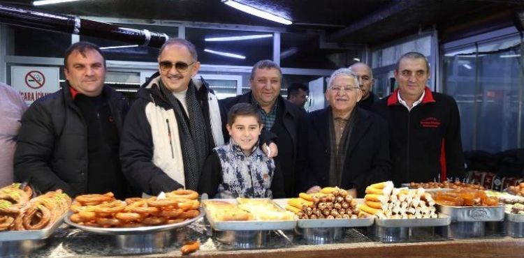 BAKAN ÖZHASEKİ VE BAŞKAN BÜYÜKKILIÇ’TAN ERCİYES ESNAFINA ZİYARET