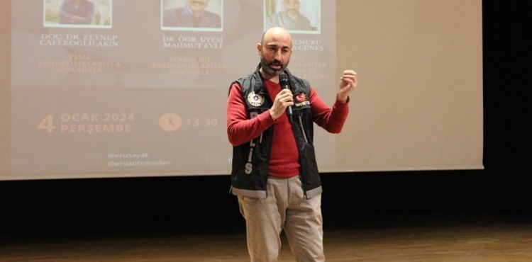 Üniversite öğrencilerine uyuşturucu maddenin zararları anlatıldı
