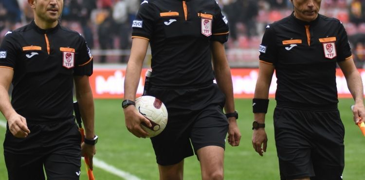 Galatasaray – Kayserispor maçını Atilla Karaoğlan