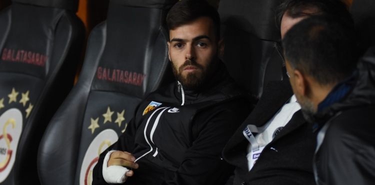Serçe parmağı kırık olan Cardoso, Galatasaray maç kadrosunda yer almadı