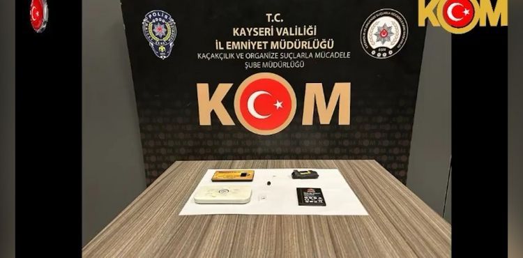 Polis ekiplerinden kopya ebekesine baskn: 4 pheli yakaland