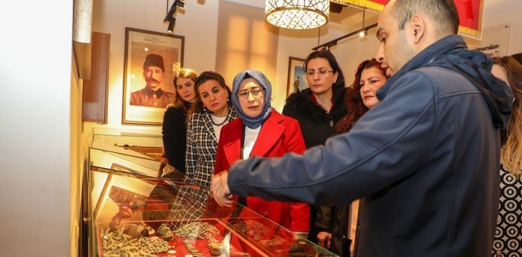 TALAS’IN ÇANAKKALE MÜZESİNE ZİYARETÇİ AKINI
