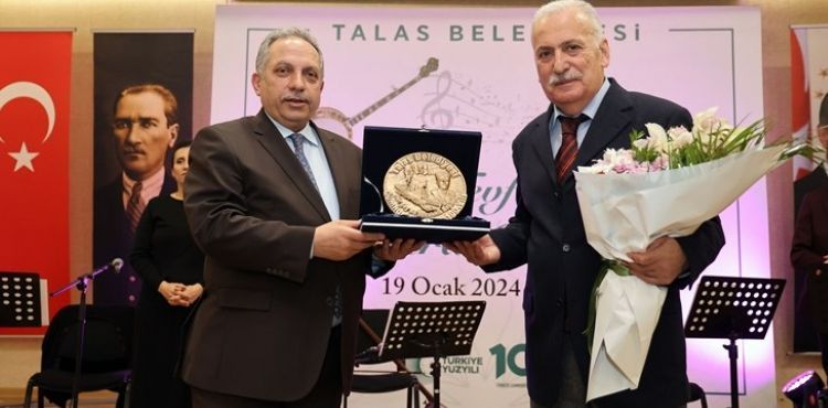 TALAS'TA BÜYÜK USTA TEVFİK SOYATA'DAN MUSİKİ FASLI