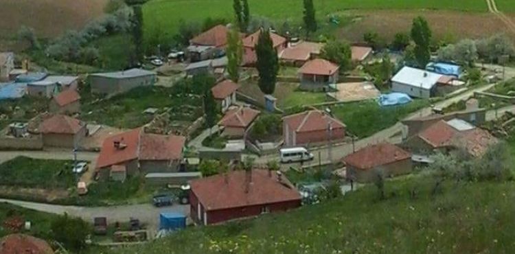 Sarıoğlan'da metruk ikametlerde seçmen kaydı iddiası