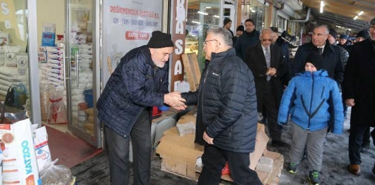 BAŞKAN BÜYÜKKILIÇ’TAN HİSARCIK MAHALLESİ ESNAFINA ZİYARET