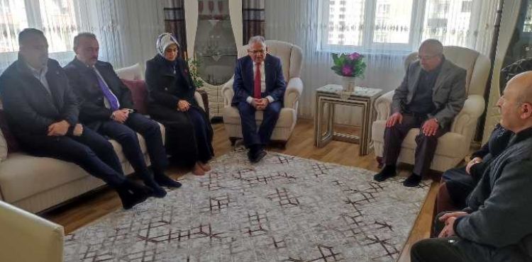 BAŞKAN BÜYÜKKILIÇ’TAN ŞEHİT AİLESİNE ZİYARET