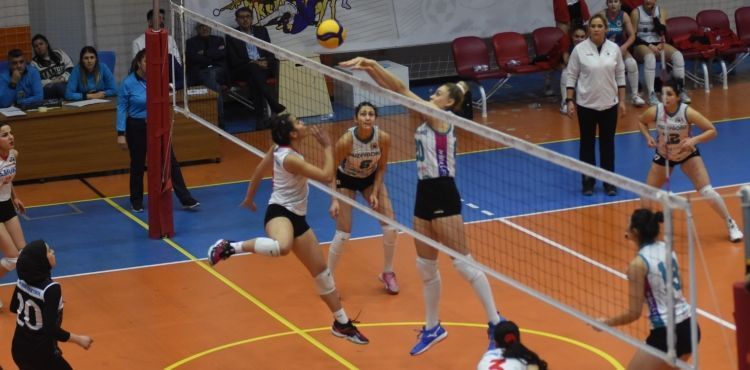 Kayseri Voleybol Kulb  Aksaray Kuzeyboru: 3-1