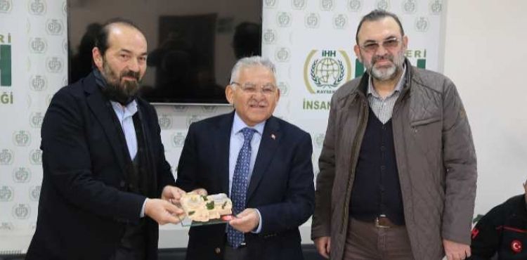 BAŞKAN BÜYÜKKILIÇ’TAN İHH DERNEĞİ’NE ZİYARET