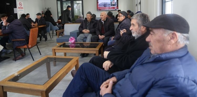 MELİKGAZİ'DE YAŞLILAR