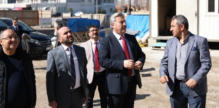 BAŞKAN PALANCIOĞLU, YILDIRIM BEYAZIT MAHALLESİ KENTSEL DÖNÜŞÜM DAİRELERİNİ İNCELEDİ