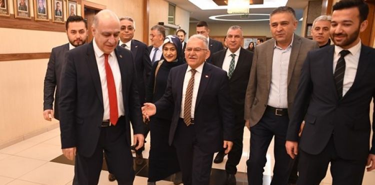 BAŞKAN BÜYÜKKILIÇ’TAN BARO BAŞKANI KÖSE’YE ZİYARET