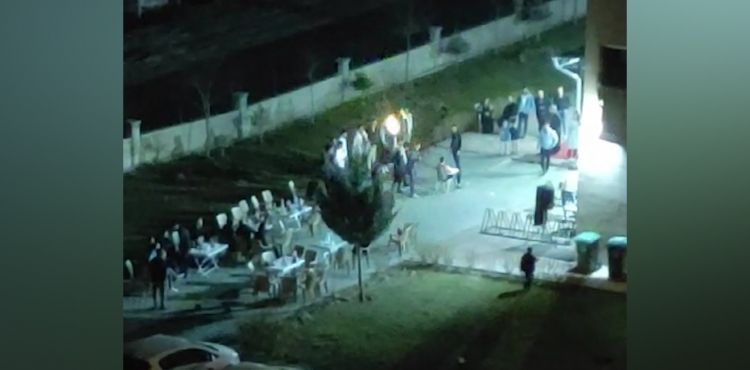 Tabancayla havaya ateş açan şahıs tehlike saçtı