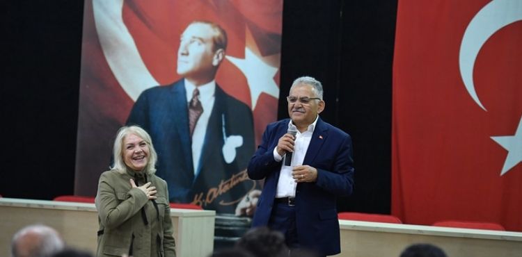 ÖĞRENCİ DOSTU BAŞKAN, MESLEKİ EĞİTİMİN ÖNEMİNE VURGU YAPTI