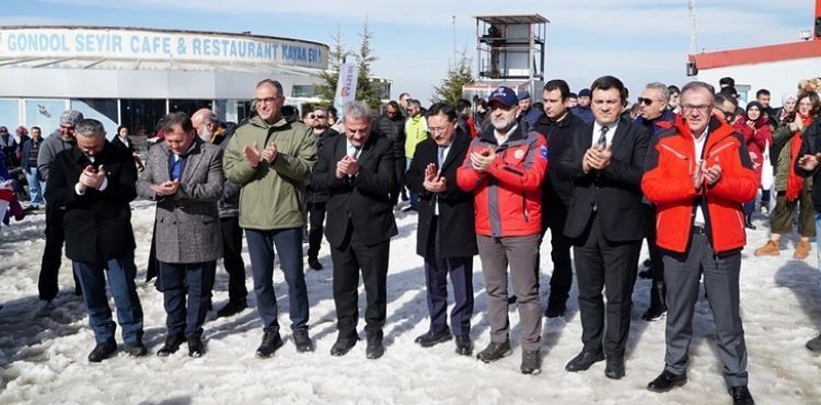 TRK DNYASINDAN SPORCULARI BULUTURAN ERCYES TRKSOY KUPASI TAMAMLANDI