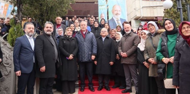 İl Başkanı Fatih Üzüm, Kocasinan Danışma Meclisinde Konuştu: “17- 0’ı Cumhuriyet Meydanı’na yazdırırız”