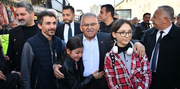 VATANDAŞTAN BAŞKAN BÜYÜKKILIÇ’A: “SEN ALTINSIN”
