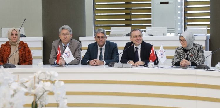 ERÜ’de “Toplumda Sosyolojik Gelişmeler” Konulu Toplantı Düzenlendi
