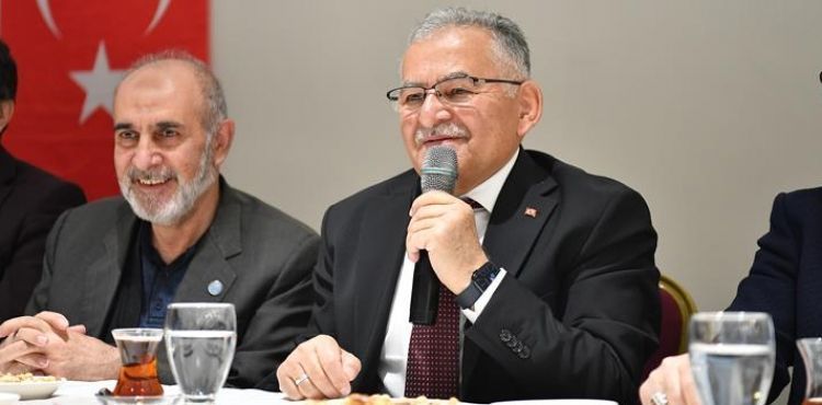 BAŞKAN BÜYÜKKILIÇ, KAYÜ’DE ÖĞRENCİLERLE İFTAR SOFRASINDA BULUŞTU