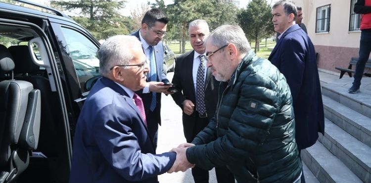 BÜYÜKKILIÇ’TAN ERCİYES FENERİ DERNEĞİ MARKETİ’NE ZİYARET