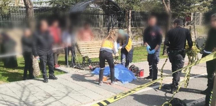 Otomobil ile motosikletin çarpıştığı kazada 1ölü 3 yaralı
