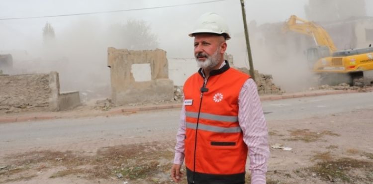 BAŞKAN ÇOLAKBAYRAKDAR’DAN KENTSEL DÖNÜŞÜMDE TARİHİ HAMLE