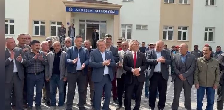 Başkan Mustafa Dursun, mazbatasını aldı