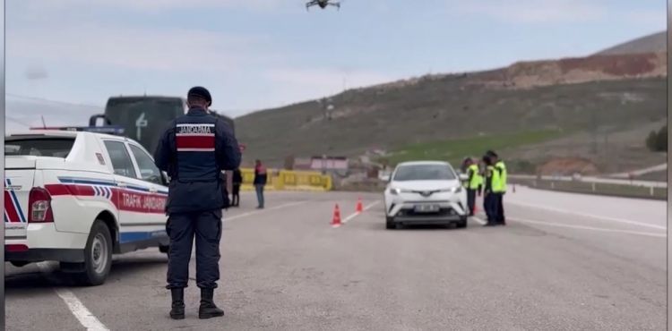 Trafik jandarmasından Ramazan Bayramında sıkı denetimler