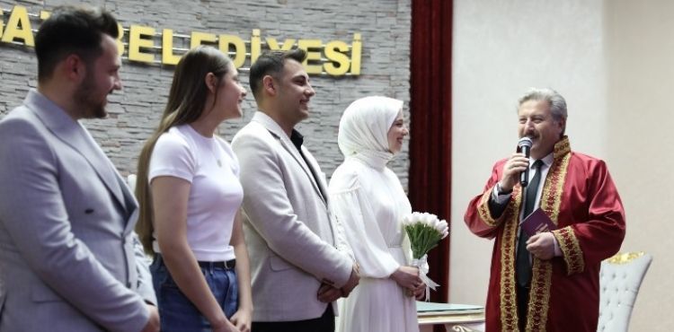 BAŞKAN PALANCIOĞLU, GENÇ ÇİFTE SÜRPRİZ YAPARAK NİKÂHLARINI KIYDI