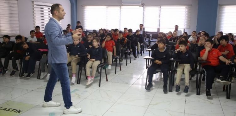 GERİ DÖNÜŞÜMDE ÖRNEK OLAN MELİKGAZİ BELEDİYESİ EĞİTİMLE BİLİNÇLENDİRMEYE DEVAM EDİYOR