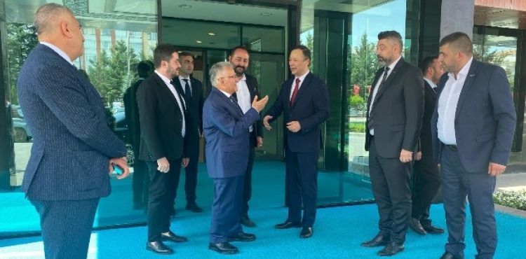 KIRGIZ BÜYÜKELÇİ KAYSERİ ZİYARETLERİNİ TAMAMLADI