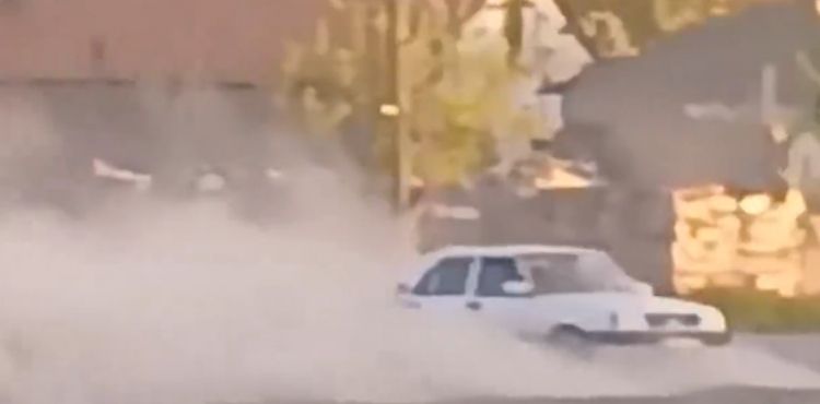 Drift atarak vatandaşları rahatsız eden sürücüye cezai işlem uygulandı