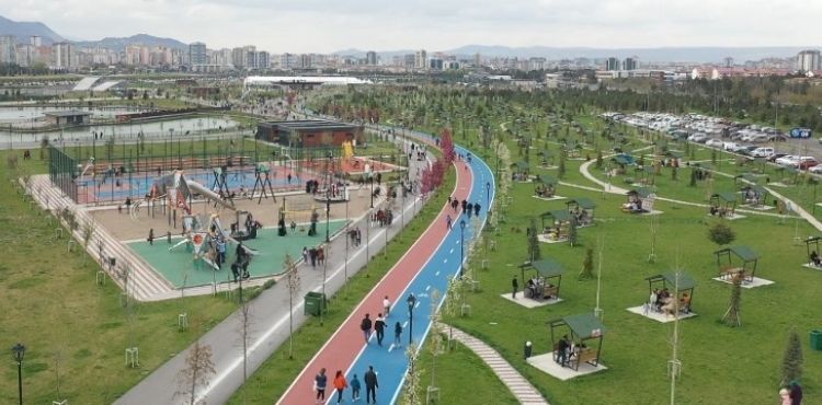 BAŞKAN BÜYÜKKILIÇ’TAN SPORSEVERLERE MÜJDE: MİLLET BAHÇESİ SABAH 6’DA KAPILARINI AÇIYOR