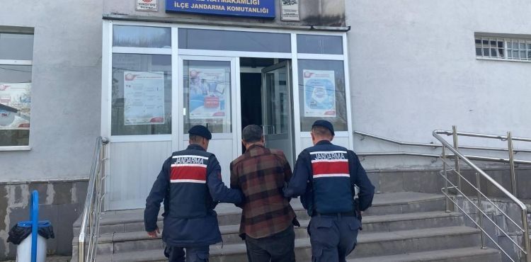 İhraç edilen ve kesinleşmiş hapis cezası bulunan şahıs yakalandı