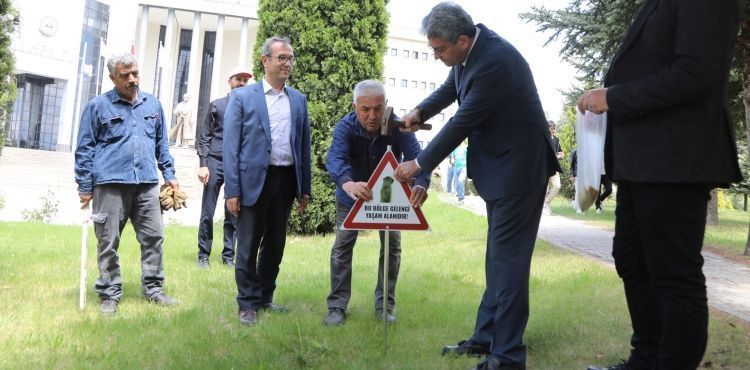 ERÜ’de Gelengi Besleme Etkinliği Düzenlendi
