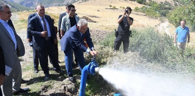 BÜYÜKŞEHİR’DEN PINARBAŞI’YA MAHALLE MAHALLE “TARIMSAL” HİZMET
