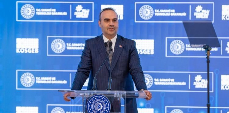 Kayseri’nin ’En Hızlı Büyüyen Kobisi’ ödülü Sinanchef’in