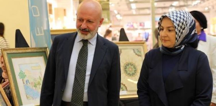 KOCASİNAN’DA ANNELER GÜNÜ’NE ÖZEL EMEĞİN SANATA DÖNÜŞTÜĞÜ SERGİ, ÇOK BEĞENİLDİ