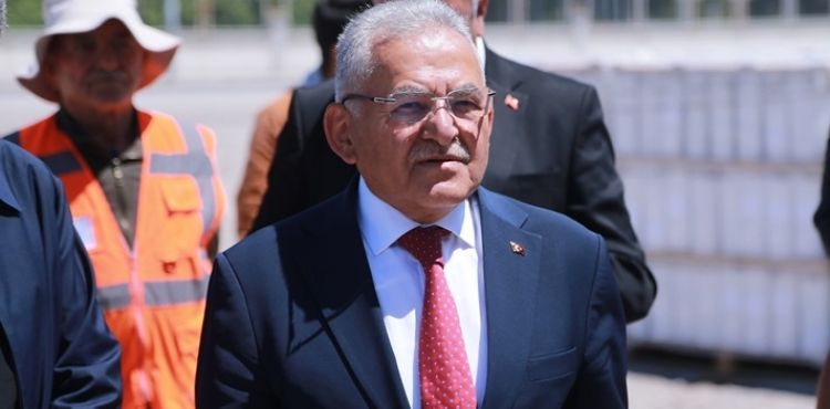 BAŞKAN BÜYÜKKILIÇ, ORUÇREİS KENTSEL DÖNÜŞÜM PROJESİ’Nİ YERİNDE İNCELEDİ