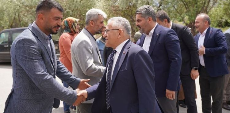 BAŞKAN BÜYÜKKILIÇ’TAN İNCESU VE YEŞİLHİSAR BELEDİYE BAŞKANLARINA ZİYARET